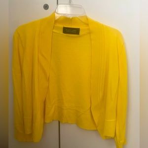🛍️Yellow cardigan sweater